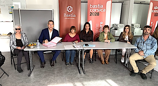 Les différents signataires de la convention « Gaspi Alim »