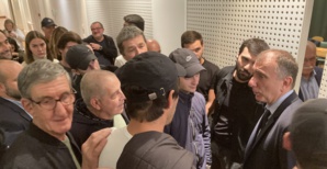 Dans les couloirs. Photo Michel Luccioni. Dans les couloirs. Photo Michel Luccioni.