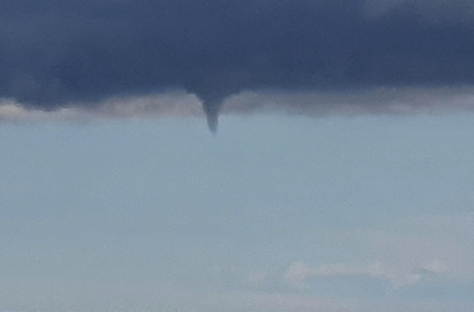 VIDEO - Trombe marine en formation au large de La Marana VIDEO - Trombe marine en formation au large de La Marana