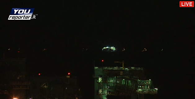 Le Concordia au large du port de Gênes