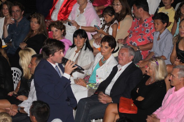 Thomas Dutronc chez lui à Calvi pour "Les Nuits de la Villa" Thomas Dutronc chez lui à Calvi pour "Les Nuits de la Villa"