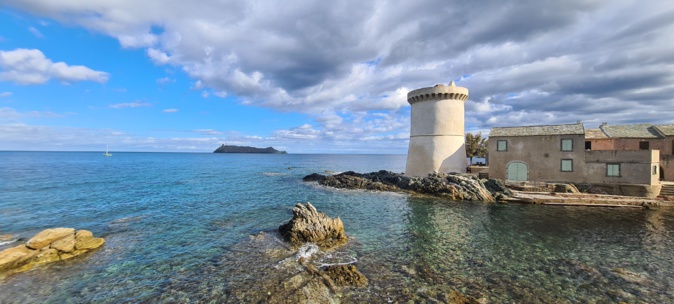 La photo du jour : l'admirable marine de Tollare