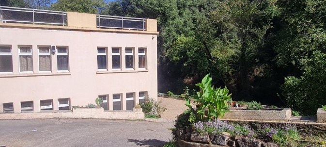 Les bains de l'extérieur Les bains de l'extérieur