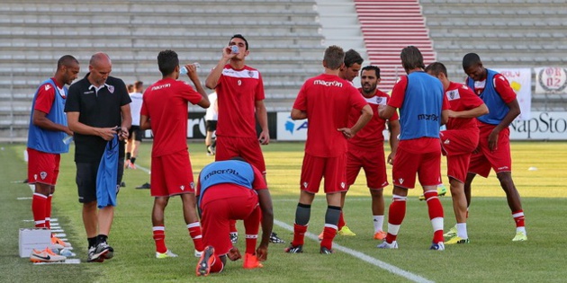 Ritrattu : G. Pierlovisi - ac-ajaccio.com Ritrattu : G. Pierlovisi - ac-ajaccio.com