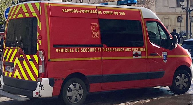 Sortie de route à Ajaccio : un blessé grave Sortie de route à Ajaccio : un blessé grave