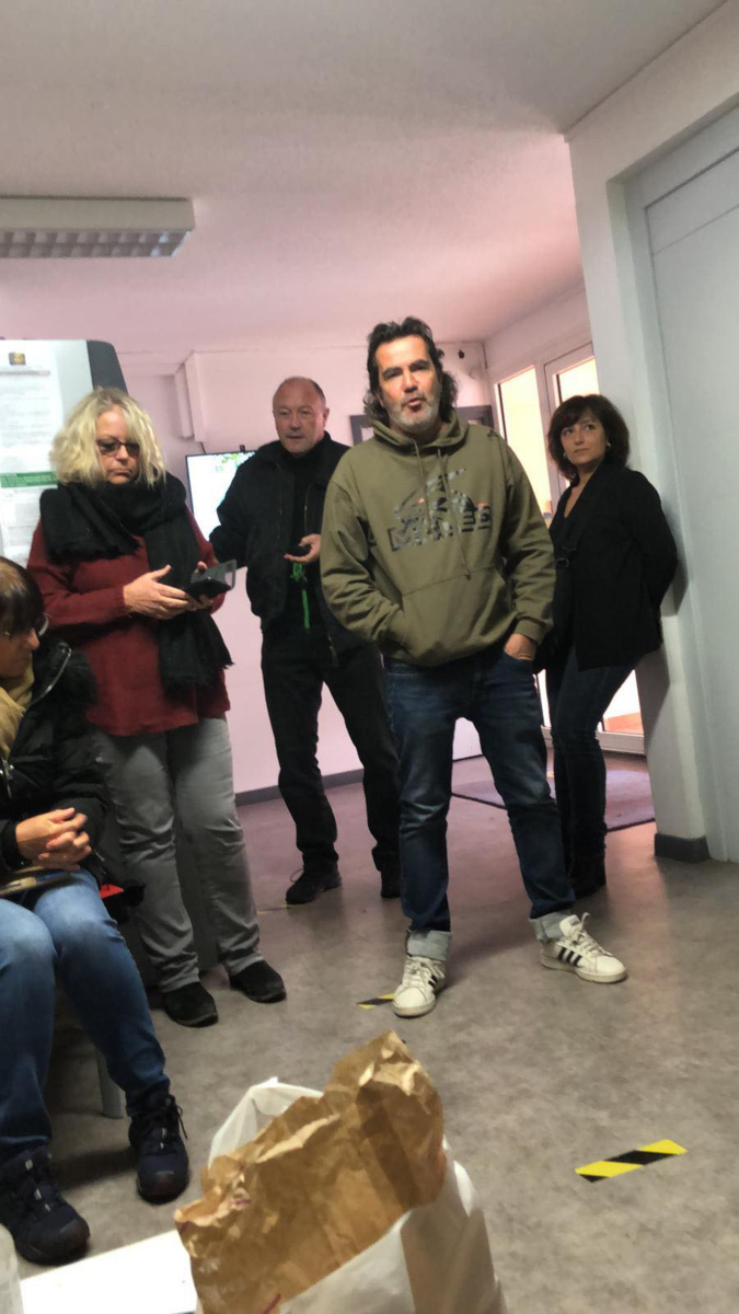 Laurent Torre, porte-parole du STC entouré des agents du Sartenais Valinco Alta-Rocca Laurent Torre, porte-parole du STC entouré des agents du Sartenais Valinco Alta-Rocca