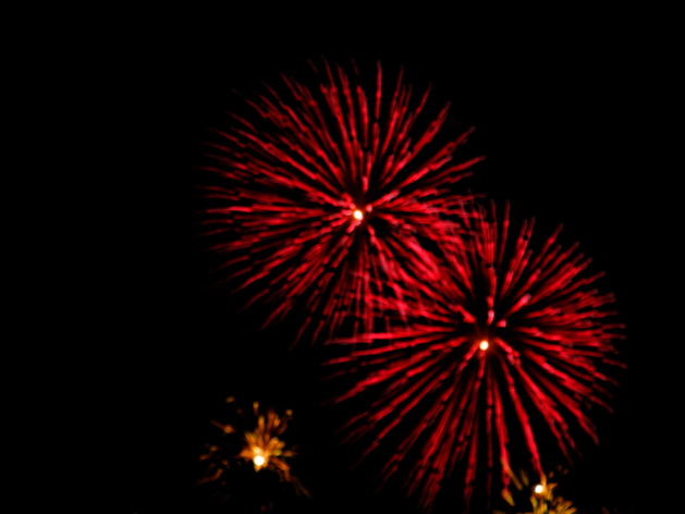 Ajaccio : Un feu d'artifice musical et le concert de Axel Red ont couronné le 15 Août Ajaccio : Un feu d'artifice musical et le concert de Axel Red ont couronné le 15 Août