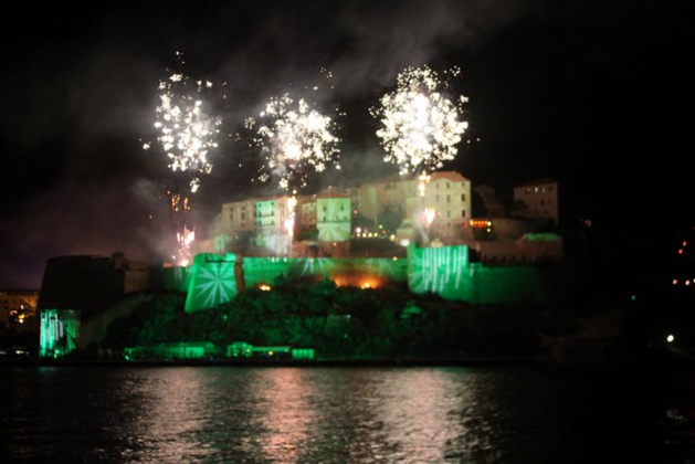Magie de la pyrotechnie à Calvi