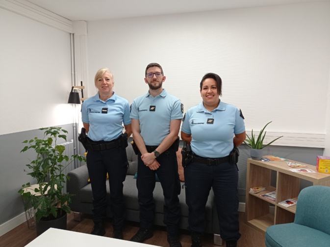 Le lieutenant-colonel Riethmuller et Cendrine Delattre, la commandante de cette nouvelle unité Le lieutenant-colonel Riethmuller et Cendrine Delattre, la commandante de cette nouvelle unité