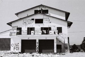 La cave Depeille à Aleria après l'opération. Photo Gérard Koch. La cave Depeille à Aleria après l'opération. Photo Gérard Koch.