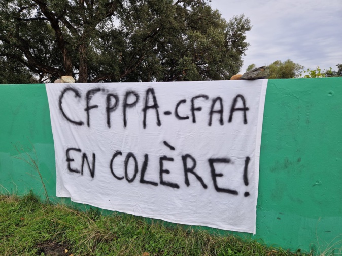 La grève continue au campus Corsic'Agri de Borgo La grève continue au campus Corsic'Agri de Borgo