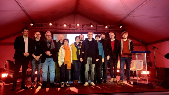 Les 8 partis politiques autonomistes et régionalistes présents Les 8 partis politiques autonomistes et régionalistes présents