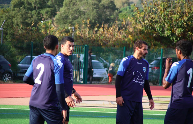 Le Sud face facile de l'ASPV cet après-midi à Sainte-Lucie Le Sud face facile de l'ASPV cet après-midi à Sainte-Lucie