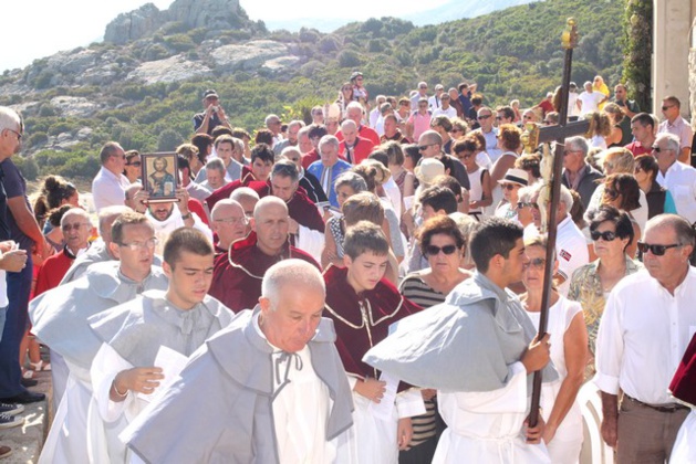 Mgr Olivier de Germay a présidé à Calvi les cérémonies di a Madonna di a Sarra Mgr Olivier de Germay a présidé à Calvi les cérémonies di a Madonna di a Sarra