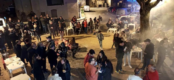 Une belle soirée soirée « Figatellu, fromage et vin chaud » Une belle soirée soirée « Figatellu, fromage et vin chaud »