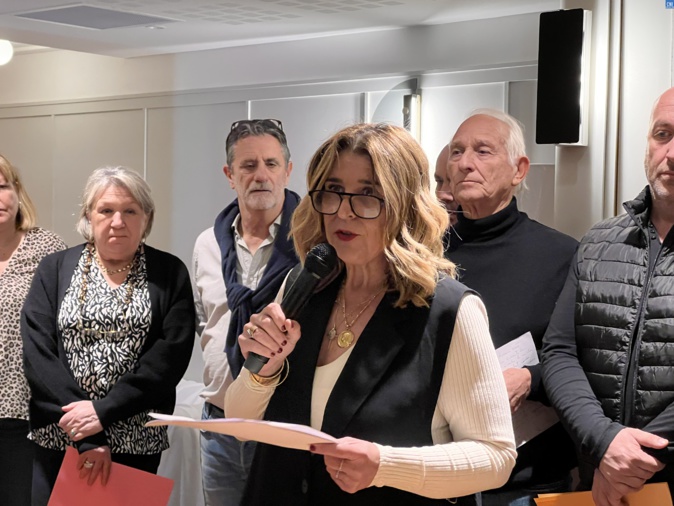 Angèle Bastiani avec les autres élus Angèle Bastiani avec les autres élus