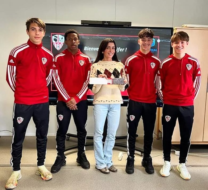 Jenifer est la marraine de cette opération Jenifer est la marraine de cette opération