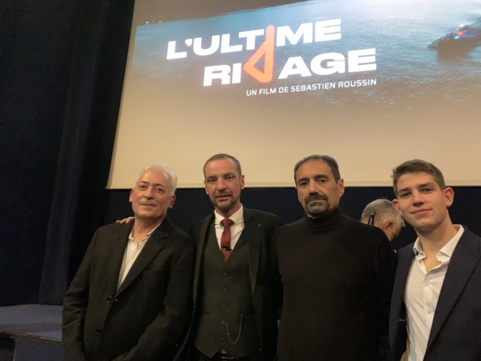 Les acteurs et l’équipe de tournage Les acteurs et l’équipe de tournage