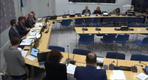 La commission d'enquête. La commission d'enquête.