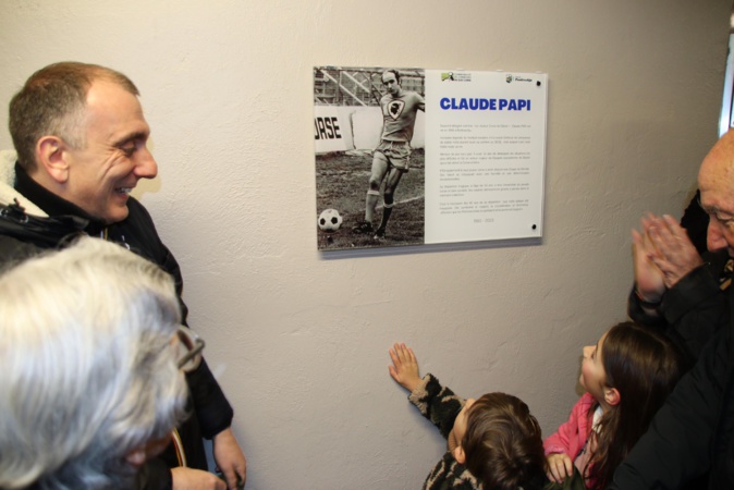 Portivechju : ballon rond et émotion pour le 40e anniversaire de la disparition de Claude Papi Portivechju : ballon rond et émotion pour le 40e anniversaire de la disparition de Claude Papi