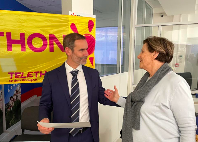 Vincent de RUL (Directeur régional d’EDF et ENGIE en Corse) et Mme Mathée FILIPPI (Equipière coordination secteur et Partenariat AFM-Téléthon) Vincent de RUL (Directeur régional d’EDF et ENGIE en Corse) et Mme Mathée FILIPPI (Equipière coordination secteur et Partenariat AFM-Téléthon)