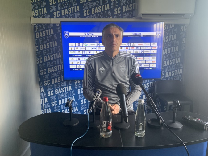 Le coach Régis Brouard Le coach Régis Brouard