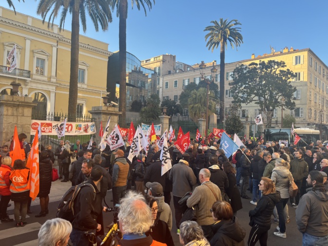A Ajaccio, un nouveau rassemblement contre la réforme des retraites A Ajaccio, un nouveau rassemblement contre la réforme des retraites
