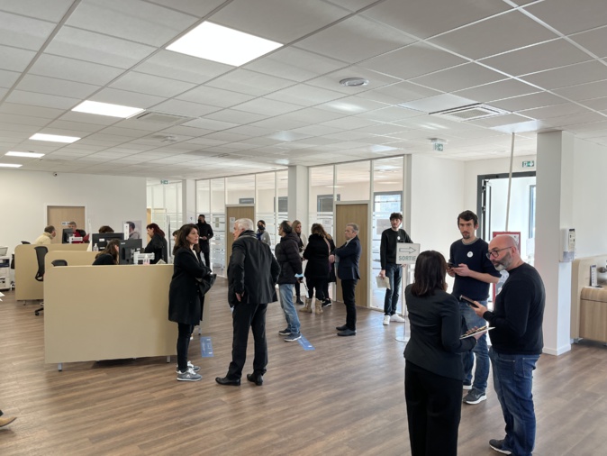 Des dizaines de demandeurs d'emploi dans l'agence d'Ajaccio, mardi 14 février au matin. Des dizaines de demandeurs d'emploi dans l'agence d'Ajaccio, mardi 14 février au matin.