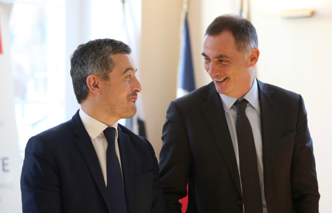 Le ministre de l'Intérieur, Gérald Darmanin à Corte, le 19 février 2022, en compagnie du président du Conseil exécutif de la Collectivité de Corse, Gilles Simeoni. Photo AFP.