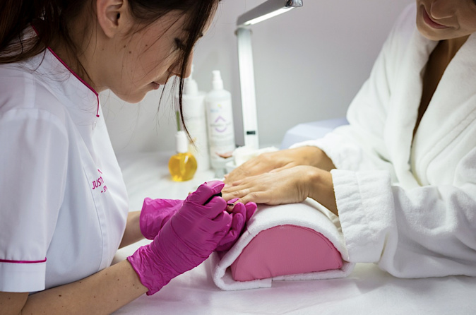 Devenir esthéticienne en Corse : comment faire ? Devenir esthéticienne en Corse : comment faire ?