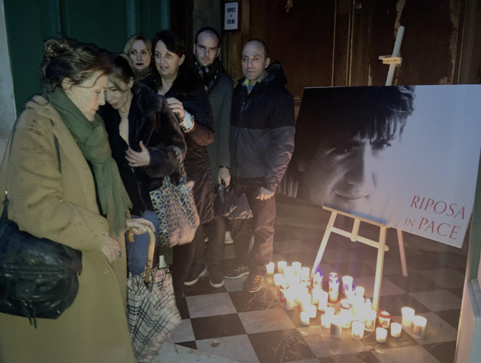 En Images - Yvan Colonna : l'heure du recueillement En Images - Yvan Colonna : l'heure du recueillement