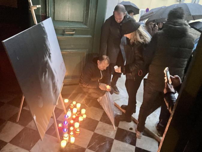 En Images - Yvan Colonna : l'heure du recueillement En Images - Yvan Colonna : l'heure du recueillement