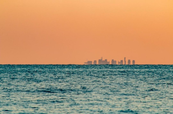 Une Fata Morgana observée et photographiée au large du Cap Corse Une Fata Morgana observée et photographiée au large du Cap Corse