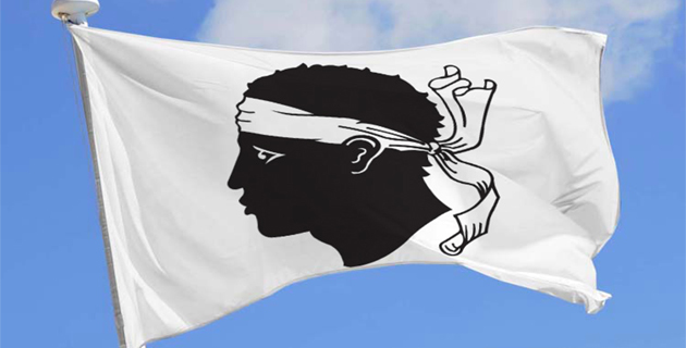 Una casa una bandera venneri chì vene