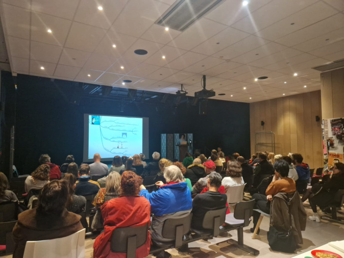 A Ajaccio, les conférences de l'amitié séduisent toujours plus de monde A Ajaccio, les conférences de l'amitié séduisent toujours plus de monde