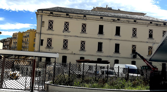 La livraison du bâtiment rénové est prévue pour le mois de décembre 2023 La livraison du bâtiment rénové est prévue pour le mois de décembre 2023