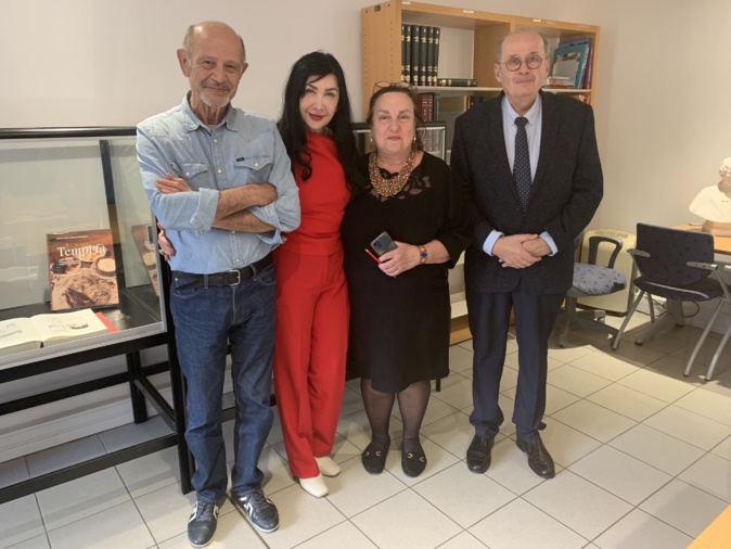 Norbert Paganelli, Maram Al-Masri, Linda Piazza (directice de la bibliothèque Prelà) et Philippe Peretti (adjoint du maire, délégué au patrimoine).