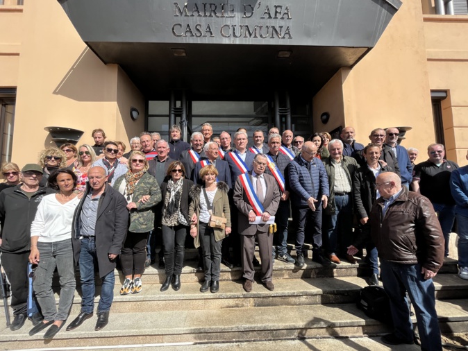 "Cette fonction était une conviction, c'est devenu un sacerdoce" : les maires unis après la tentative d'attentat à Afa "Cette fonction était une conviction, c'est devenu un sacerdoce" : les maires unis après la tentative d'attentat à Afa