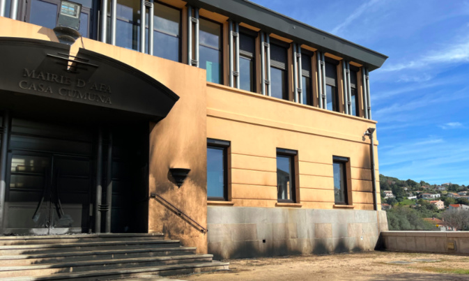 La mairie d'Afa incendiée jeudi La mairie d'Afa incendiée jeudi