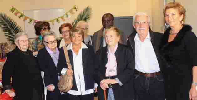 Rencontre à Calvi entre Madeleine Acquaviva (104 ans) et les octogénaires de la cité de Colomb