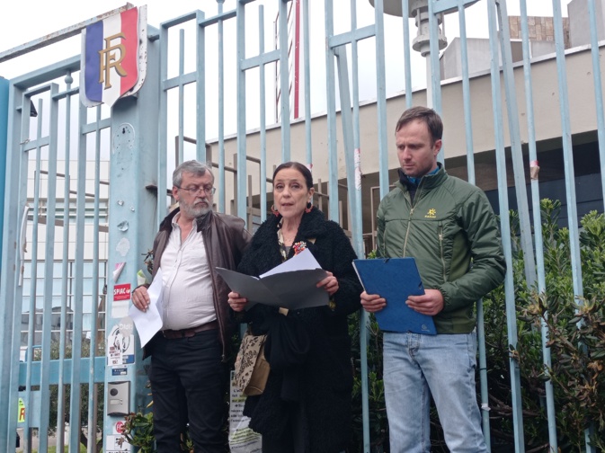 L'oncle de Serge Duteuil-Graziani, à gauche, a pris la parole au cours de la manifestation. L'oncle de Serge Duteuil-Graziani, à gauche, a pris la parole au cours de la manifestation.