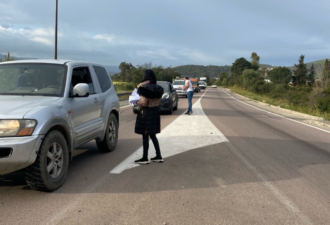 Après 10 jours de conflit, la grève se poursuit au groupe scolaire de Mezzana Après 10 jours de conflit, la grève se poursuit au groupe scolaire de Mezzana