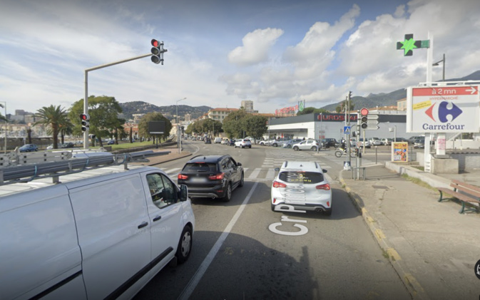 Le carrefour cours Prince Impérial / rue de Candia (Capture d'écran Google Street)