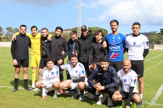 Les deux équipes finalistes (Gap) Les deux équipes finalistes (Gap)