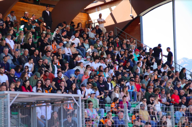 Beaucoup de monde ce dimanche à Porto-Vecchio Beaucoup de monde ce dimanche à Porto-Vecchio