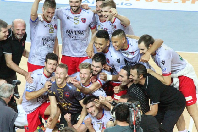 Le GFCA, impérial, domine Izmir en coupe d'Europe ! Le GFCA, impérial, domine Izmir en coupe d'Europe !