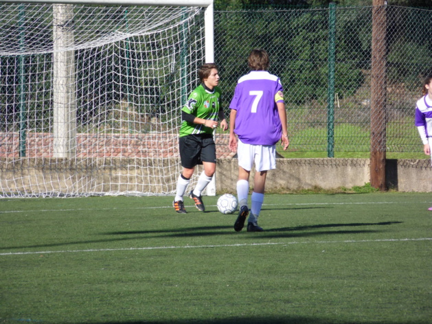 Stella Sampieri, balle au pied, dans tous les bons coups. ( photo R. Giordano ) Stella Sampieri, balle au pied, dans tous les bons coups. ( photo R. Giordano )