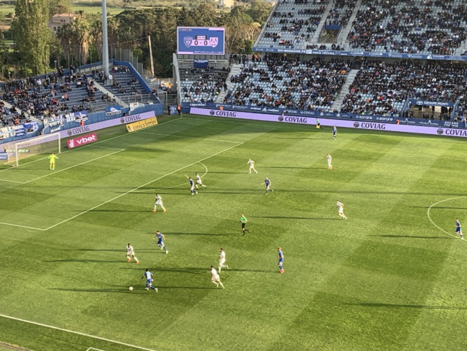 Le Sporting bute sur Amiens (1-1) Le Sporting bute sur Amiens (1-1)