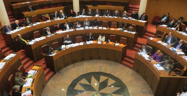 Les élus de l'Assemblée de Corse en session.