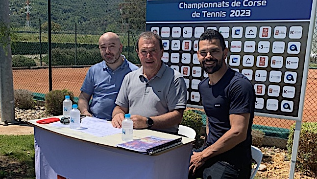 Philipp Medori et les cadres de la ligue ont présenté les championnats de Corse de Tennis
